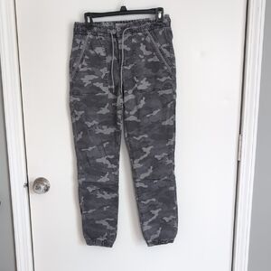 Gray Camouflage Jogger Sweatpants with Elastic Cuffs